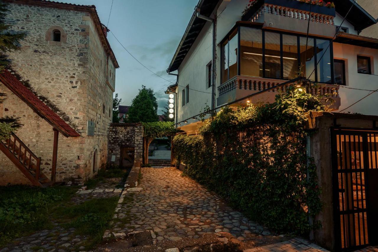 Town Hostel Peje Extérieur photo